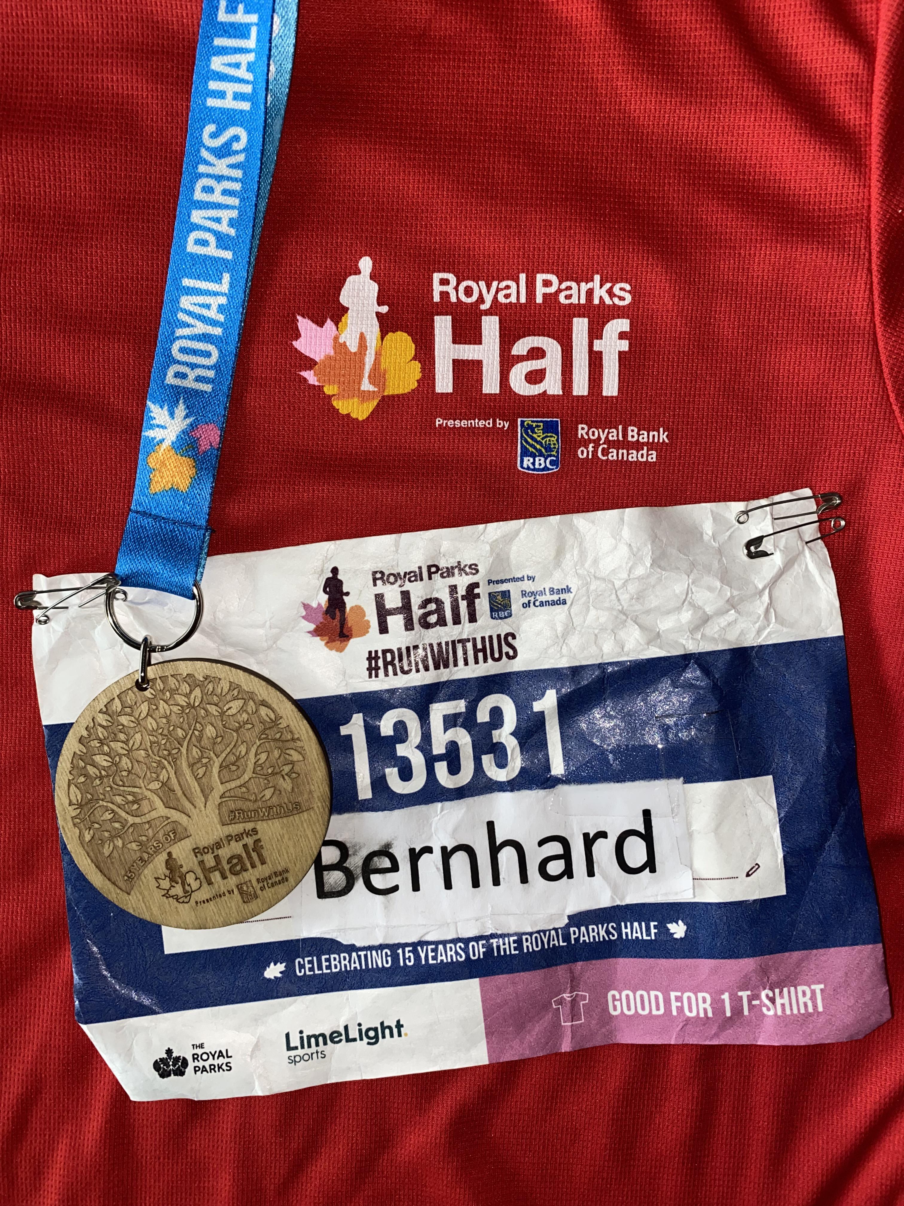 T-Shirt und Medaille sind wohl verdient.